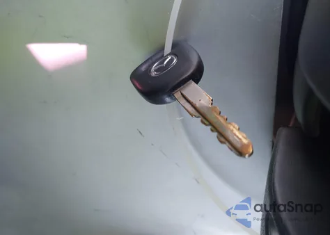 2007 Mazda Mazda3 S Sport из США, поврежденный, VIN JM1BK144871700892